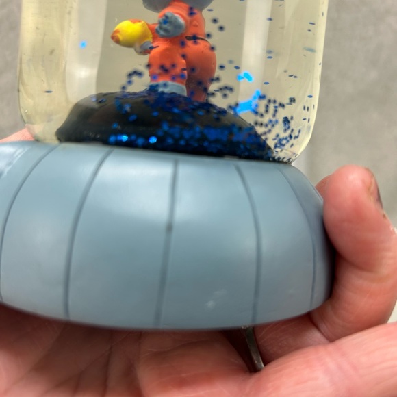 Lilo & Stitch Experiment 626 prison cell snow globe BoxLunch Exclusive 5.5" - Picture 7 of 13